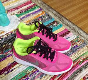 Zapatillas Nike run indonesia