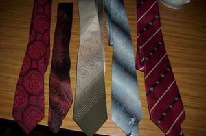 vendo corbatas cada una 35$