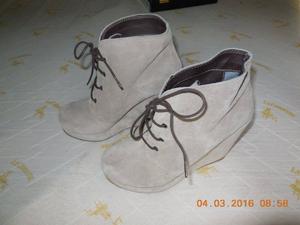 VENDO CASI NUEVOS! ZAPATOS BOTAS DIVINOS DE CUERO