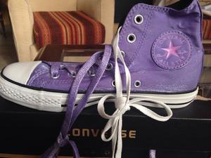 A ESTRENAR BOTITAS CONVERSE LILA TORNASOLADAS. TALLE EN LA