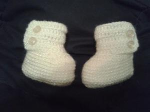 Botitas de lana para bebe recien nacido. Crochet. Babyshoer