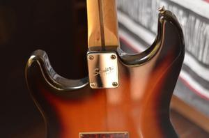 Guitarra Squier Se Special Stratocaster