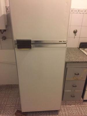 Heladera Philips Freezer 350 litros, Conservada Y