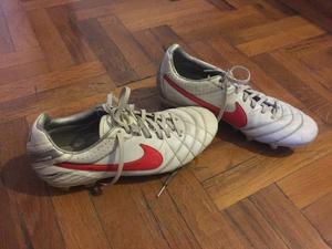 Nike tiempo blancos