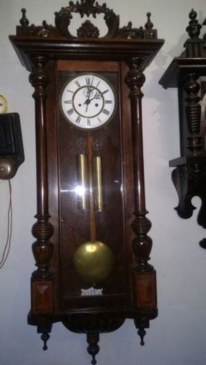Reloj antiguo en perfectas condiciones
