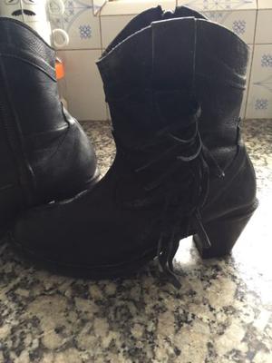 Botas de cuero