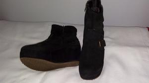 VENDO BOTAS GAMUZADAS (TALLE 36). CON PLATAFORMA