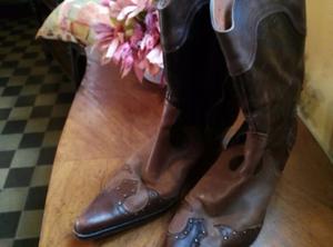 VENDO EXCELENTES BOTAS TEJANAS, N° 39