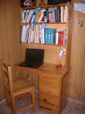 Escritorio Biblioteca de pino con silla