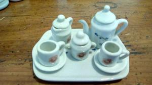 Juego de té miniatura. Reliquia!!