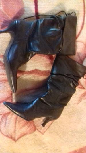 Botas cuero 37