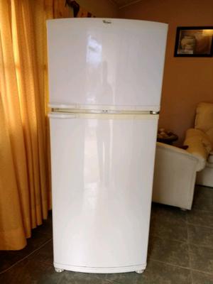 HELADERA WHIRPOOL CON FREEZER NO FROST