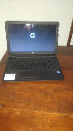 Vendo notebook HP 15, con Windows 10 full HD cámara,