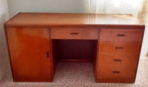 escritorio o comoda de madera