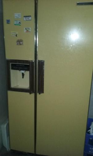 Heladera General Electric Side By side con freezer no frost