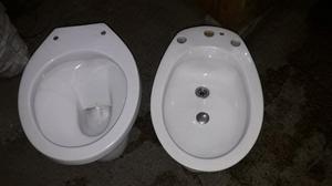 Inodoro y bidet con detalle