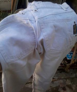 JEANS BLANCO QUARRY TALLE 42