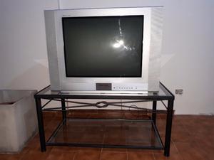 Mesa de hierro y vidrio para tv