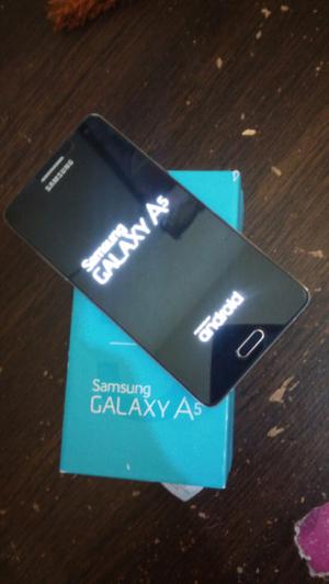 Samsung a5.libre. pant 5". Acepto celular en parte pago