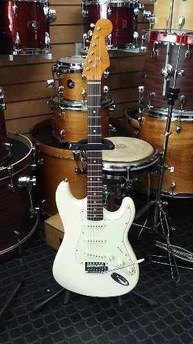 Guitarra Electrica Sx Stratocaster 62 Vintage White