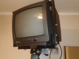 TELEVISOR JVC 20, CHIQUITO FUNCIONANDO