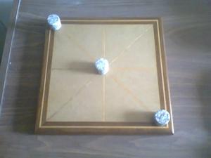 JUEGO DE MESA TA-TE-TI REALIZADO EN MDF CON BORDES DE