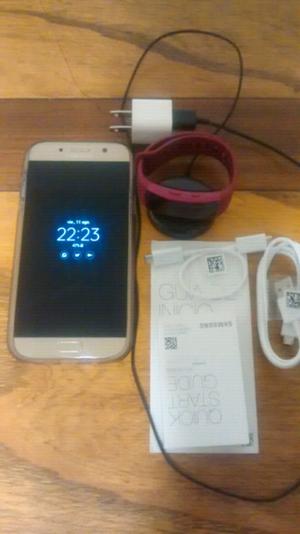 Samsung A 7 con reloj