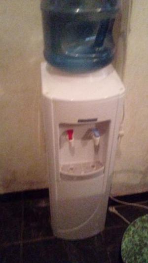 Vendo dispenser nuevo de agua frio calor electrico 