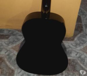 Vendo guitarra criolla