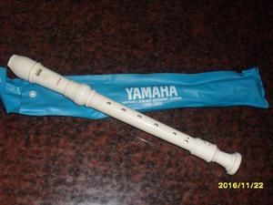 Flauta dulce YAMAHA