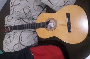 Guitarra Criolla con funda