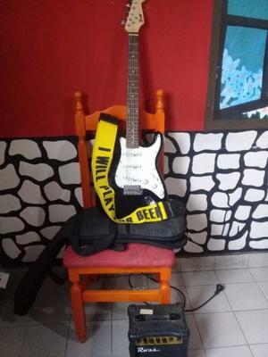 Guitarra Greenfield + Amplificador y accesorios