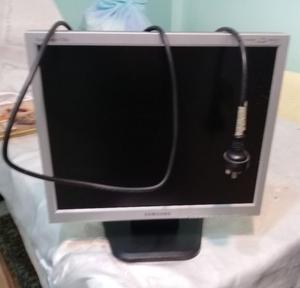 MONITOR SAMSUNG DE RATOS ANDA