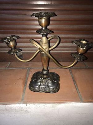 JUEGO DE 2 CANDELABROS