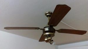 VENTILADOR DE TECHO CON PALETAS DE MADERA Y APLIQUE CON 2