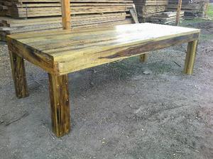 mesas de madera dura