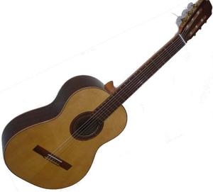 Guitarra criolla clasica de nogal y pino abeto, luthier