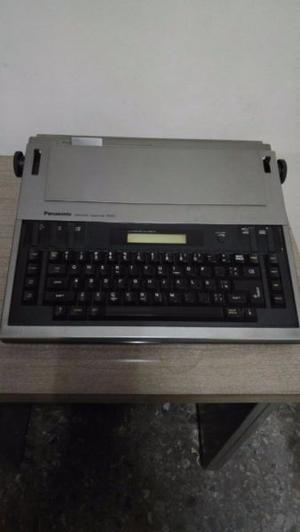 Hermosa Máquina de escribir eléctrica Panasonic