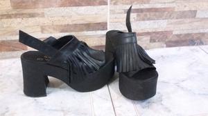Zapatos con flecos