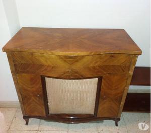 Antiguo tocadiscos mueble Winco buen estado y negociable