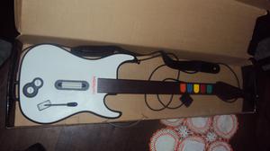 Guitarra con cable Hooligans para Play Station 2.