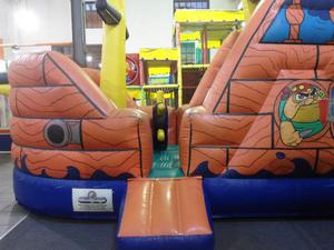 INFLABLE BARCO PIRATA 6X3