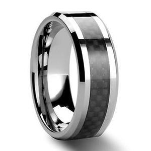 anillos tungsteno con franja carbono negro con destellos