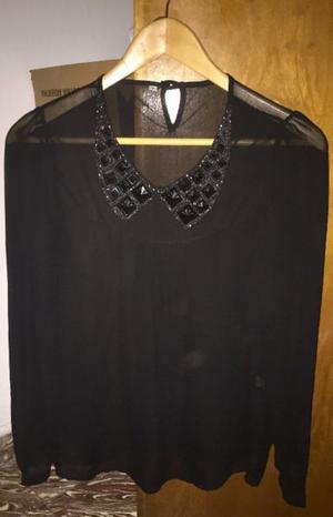 BLUSA SUPER FINA DE GASA CON PIEDRAS EN COLOR NEGRA TALLE S