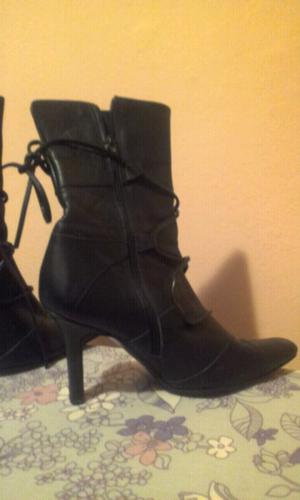 Vendo botas para mujer