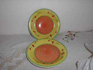 Dos platos postre de cerámica