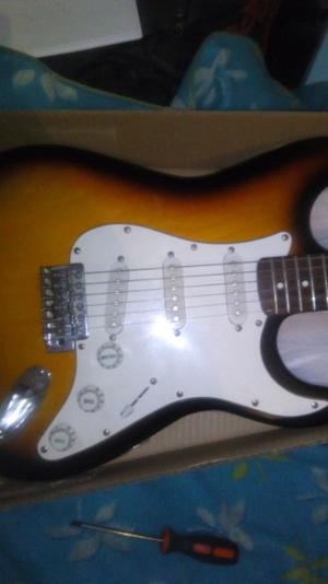 Guitarra paquer stratocaster