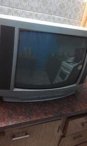 VENDO O PERMUTO TELEVISOR