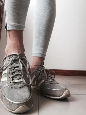 Zapatillas Adidas grises