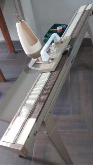 Maquina de tejer Knittax Automatic II con accesorios